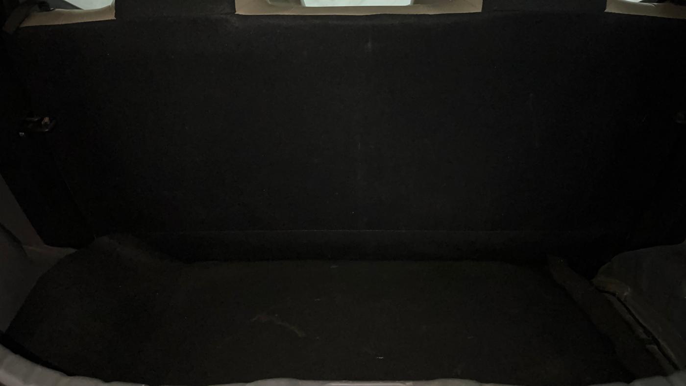2018 Hyundai Eon ERA PLUS (O), Petrol, Manual, 26,023 km, Boot Inside