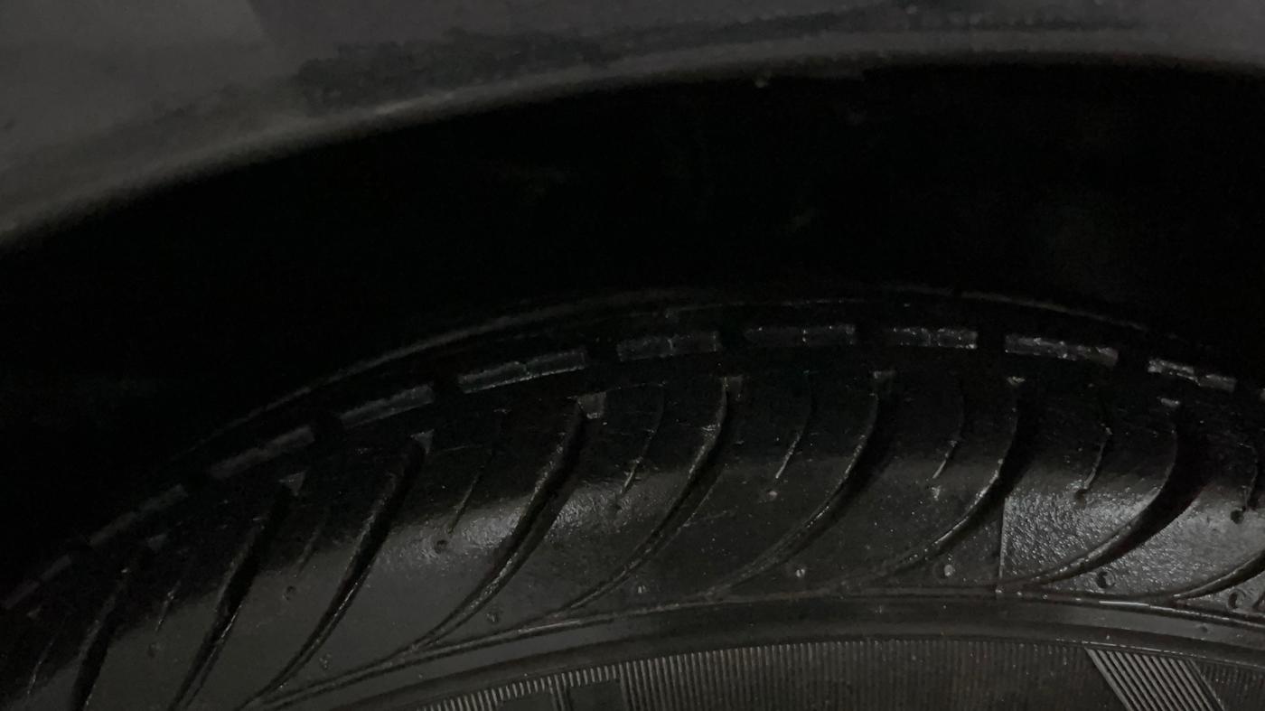 2018 Hyundai Eon ERA PLUS (O), Petrol, Manual, 26,023 km, Right Front Tyre Tread