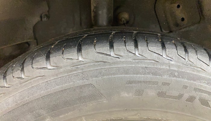 2022 Tata NEXON XZA PLUS DIESEL DARK EDITION, Diesel, Automatic, 25,217 km, Right Rear Tyre Tread