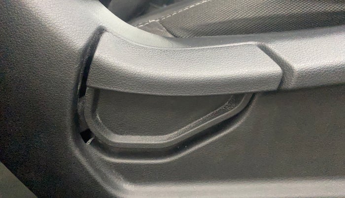 2020 Hyundai VENUE S 1.2, Petrol, Manual, 17,485 km, Driver Side Adjustment Panel