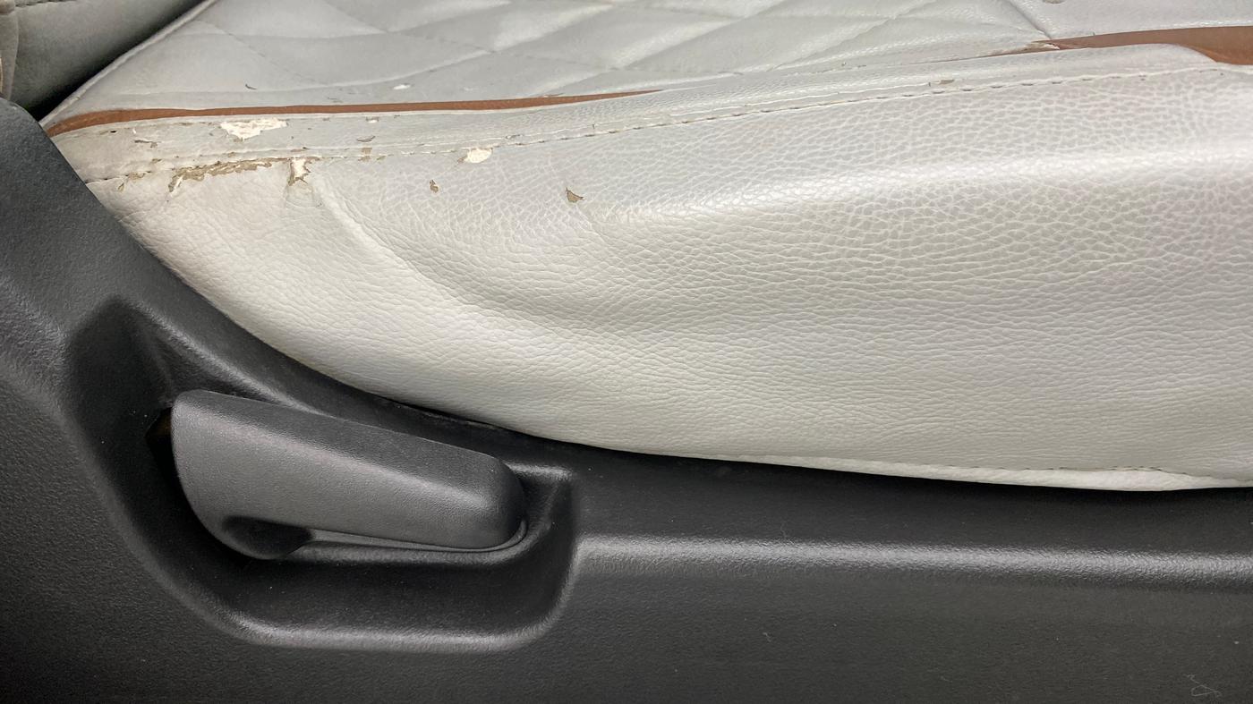 2018 Maruti Wagon R 1.0 VXI, Petrol, Manual, 62,196 km, Driver Side Adjustment Panel