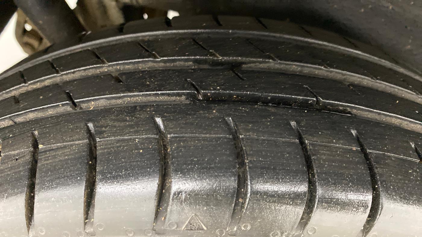 2018 Maruti Wagon R 1.0 VXI, Petrol, Manual, 62,196 km, Right Rear Tyre Tread