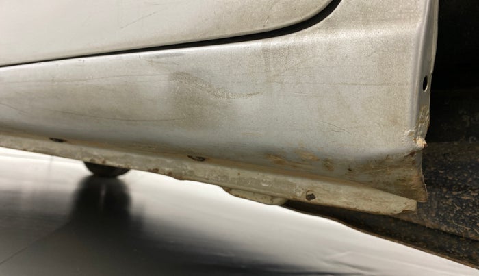 2018 Maruti Wagon R 1.0 VXI, Petrol, Manual, 62,196 km, Left running board - Slight discoloration