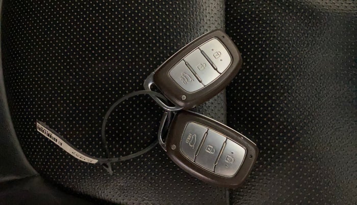 2017 Hyundai Creta SX PLUS AT 1.6 PETROL, Petrol, Automatic, 59,318 km, Key Close Up