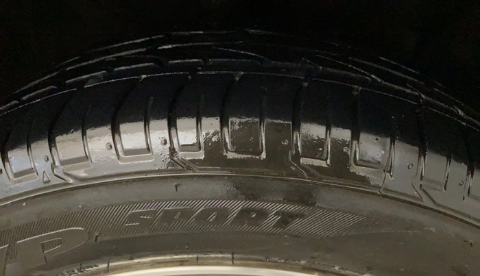 2017 Hyundai Creta SX PLUS AT 1.6 PETROL, Petrol, Automatic, 59,318 km, Right Front Tyre Tread