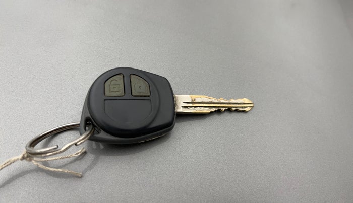 2017 Maruti Wagon R 1.0 VXI, Petrol, Manual, 43,590 km, Key Close Up