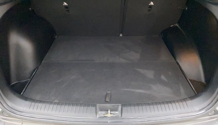 2018 Hyundai Creta SX AT 1.6 PETROL, Petrol, Automatic, 85,031 km, Boot Inside