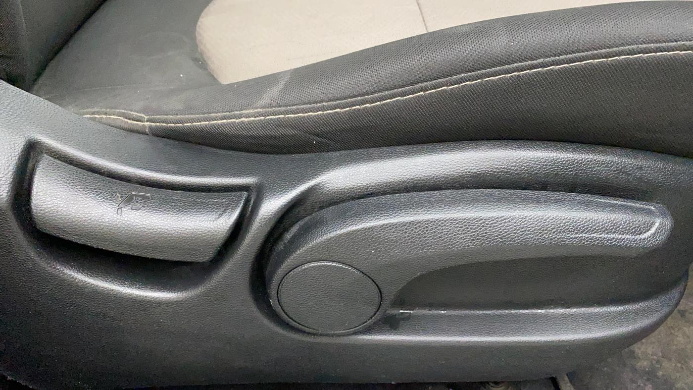 2018 Hyundai Creta SX AT 1.6 PETROL, Petrol, Automatic, 85,031 km, Driver Side Adjustment Panel