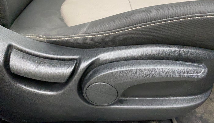 2018 Hyundai Creta SX AT 1.6 PETROL, Petrol, Automatic, 85,031 km, Driver Side Adjustment Panel