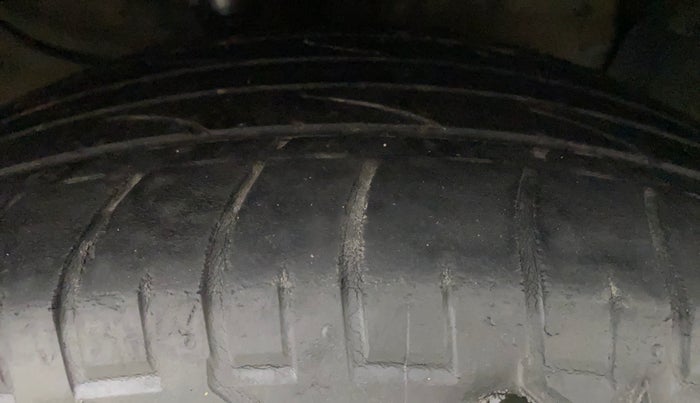 2018 Hyundai Creta SX AT 1.6 PETROL, Petrol, Automatic, 85,031 km, Right Front Tyre Tread