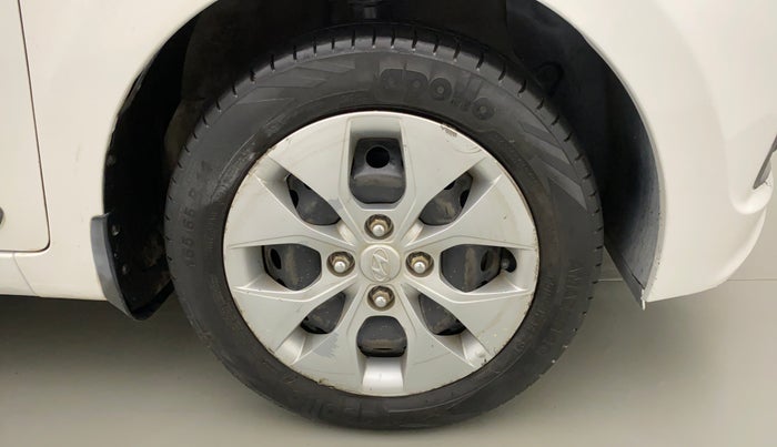 2014 Hyundai Xcent S 1.2, Petrol, Manual, 1,19,586 km, Right Front Wheel