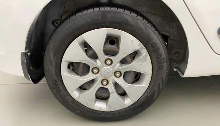 2014 Hyundai Xcent S 1.2, Petrol, Manual, 1,19,586 km, Right Rear Wheel