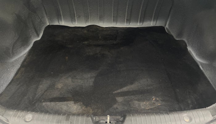 2017 Hyundai Verna 1.6 VTVT SX, Petrol, Manual, 73,546 km, Boot Inside