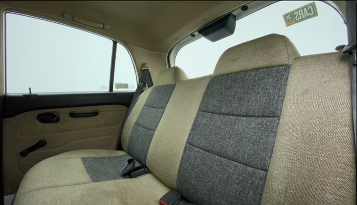 2014 Hyundai Santro Xing GL PLUS, Petrol, Manual, 1,00,142 km, Right Side Rear Door Cabin