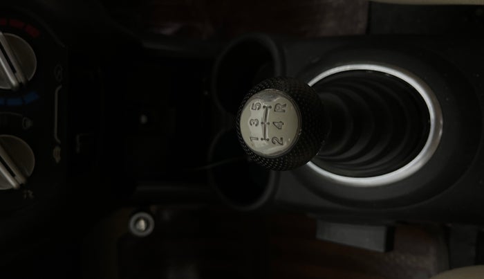 2015 Honda Amaze 1.2L I-VTEC S, Petrol, Manual, 70,152 km, Gear Lever