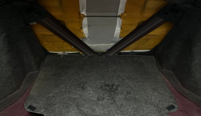 2015 Honda Amaze 1.2L I-VTEC S, Petrol, Manual, 70,152 km, Boot Inside