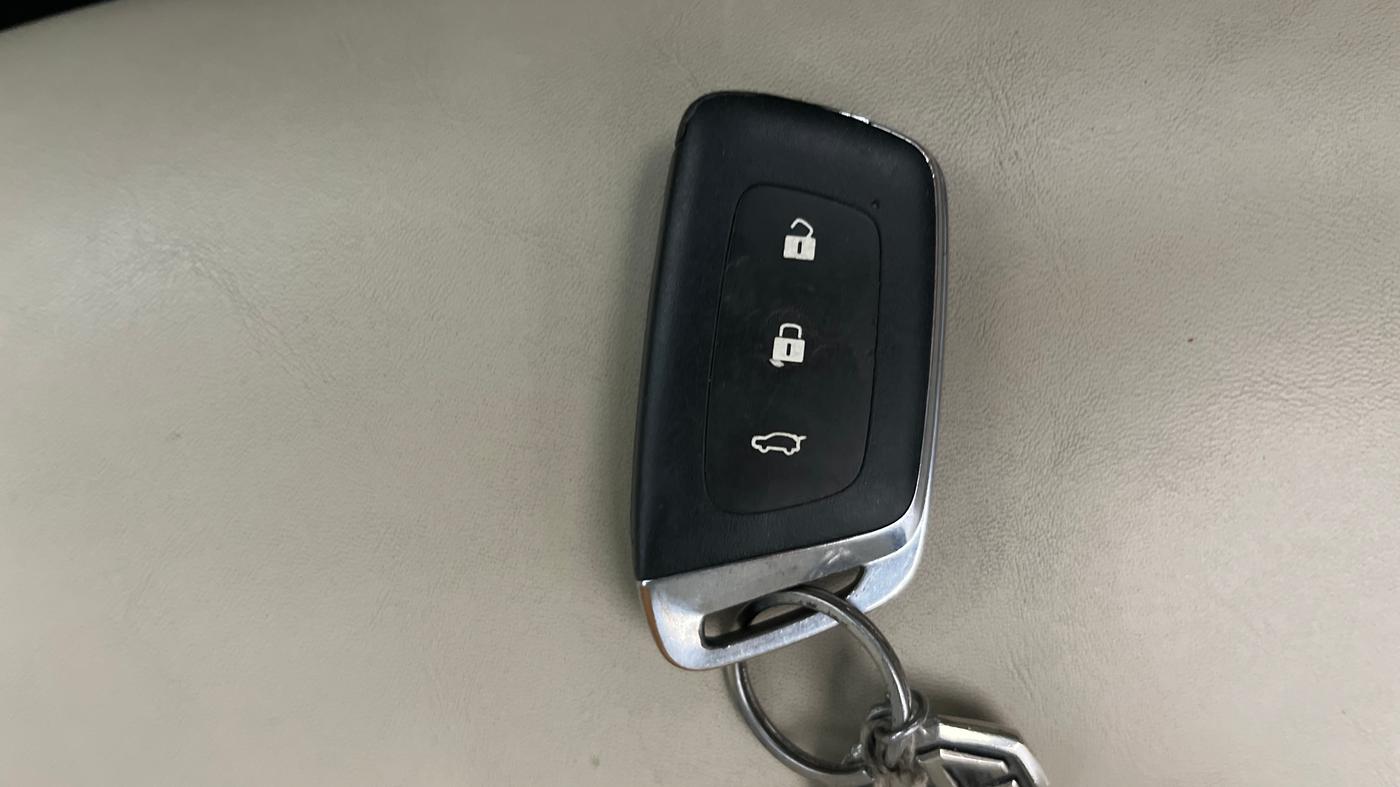2021 MG HECTOR SHARP HYBRID 1.5 PETROL, Petrol, Manual, 37,997 km, Key Close Up