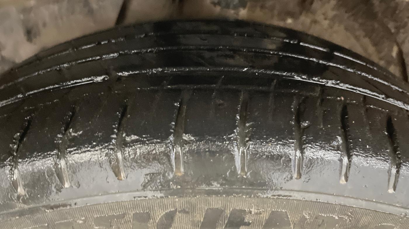 2021 MG HECTOR SHARP HYBRID 1.5 PETROL, Petrol, Manual, 37,997 km, Left Front Tyre Tread