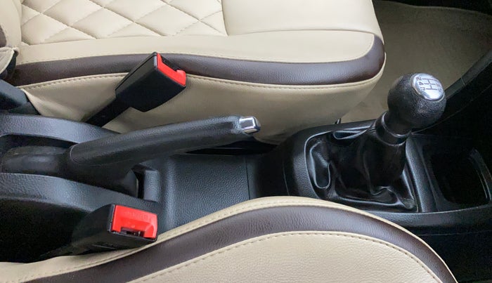 2015 Maruti Swift VXI, Petrol, Manual, 30,508 km, Gear Lever