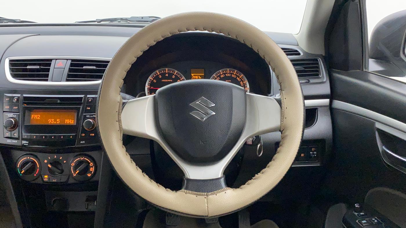 2015 Maruti Swift VXI, Petrol, Manual, 30,508 km, Steering Wheel Close Up