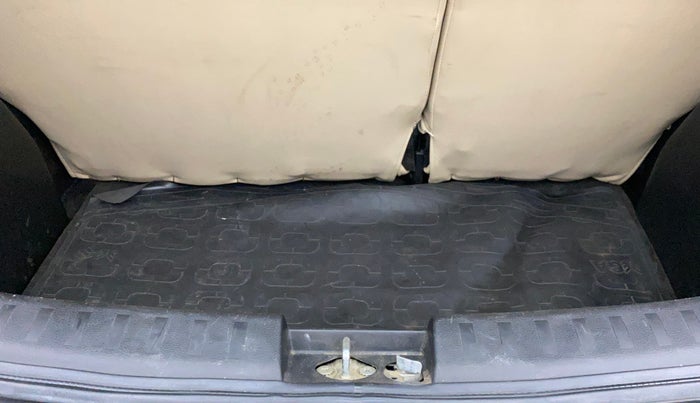 2015 Maruti Swift VXI, Petrol, Manual, 30,508 km, Boot Inside