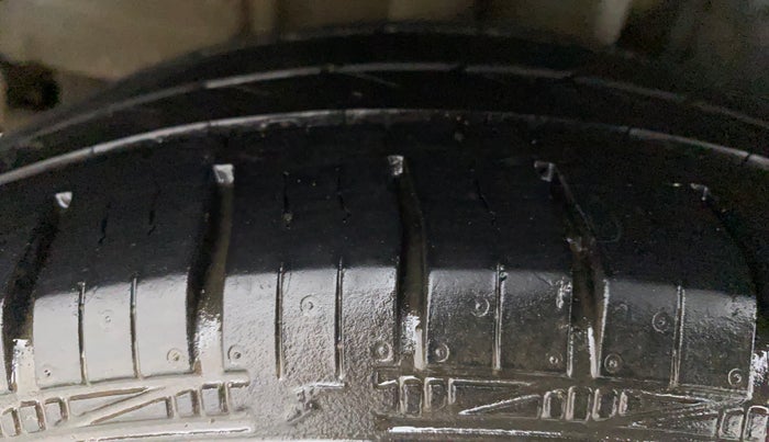 2018 Tata Tiago XZ PETROL, Petrol, Manual, 64,730 km, Right Rear Tyre Tread
