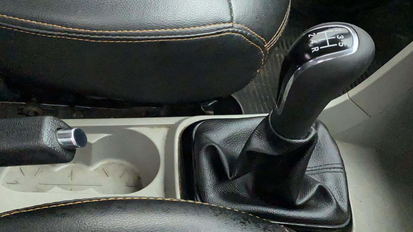 2018 Tata Tiago XZ PETROL, Petrol, Manual, 64,730 km, Gear Lever