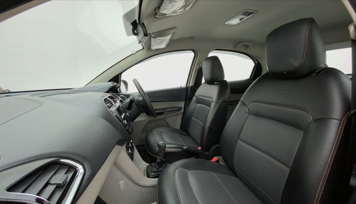 2018 Tata Tiago XZ PETROL, Petrol, Manual, 64,730 km, Right Side Front Door Cabin