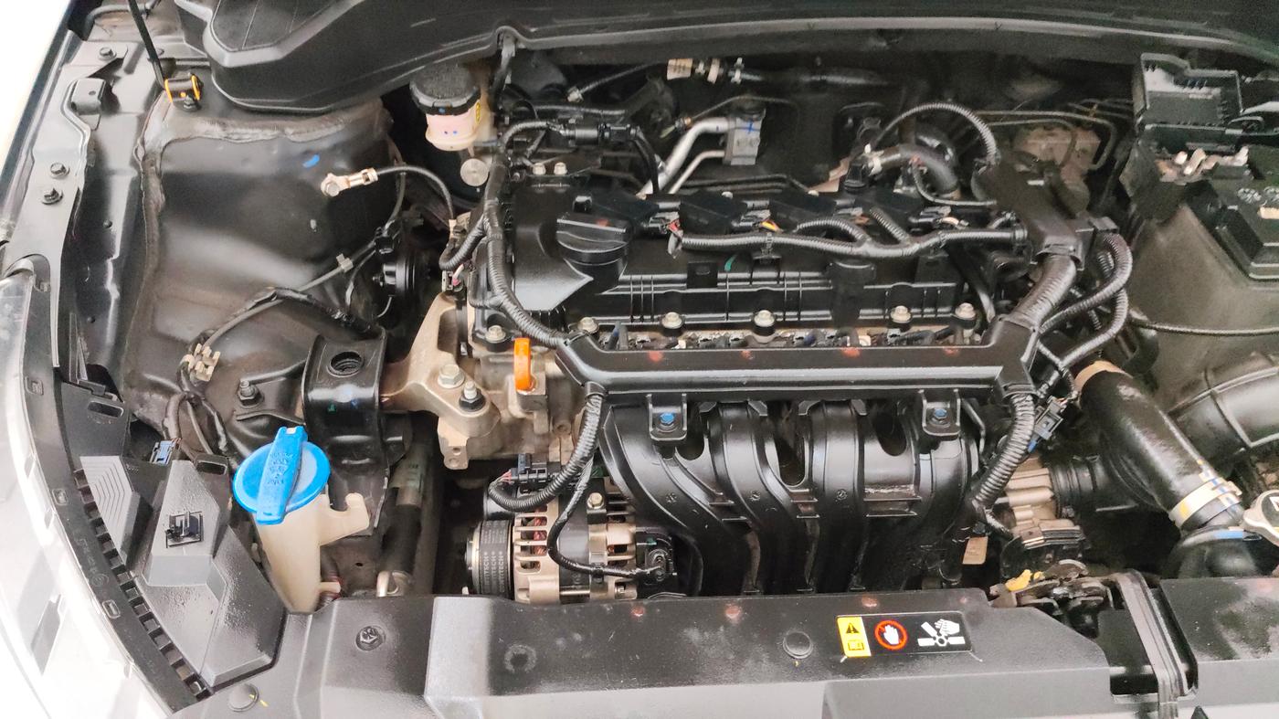 2024 Hyundai NEW I20 ASTA (O) 1.2 MT, Petrol, Manual, 15,439 km, Engine View - Right