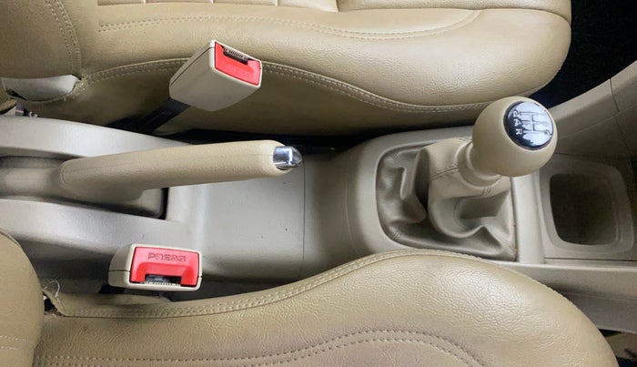 2014 Maruti Swift Dzire VDI, Diesel, Manual, 96,897 km, Gear Lever