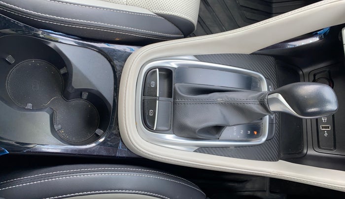 2022 MG ASTOR SHARP 1.5 CVT, Petrol, Automatic, 10,840 km, Gear Lever