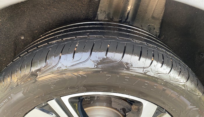 2022 MG ASTOR SHARP 1.5 CVT, Petrol, Automatic, 10,840 km, Left Rear Tyre Tread