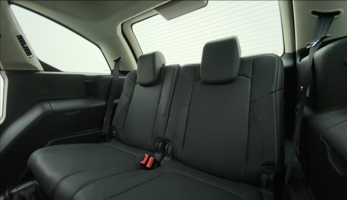 2018 Tata Hexa Varicor 400 XTA, Diesel, Automatic, 45,372 km, Third Seat Row ( optional )