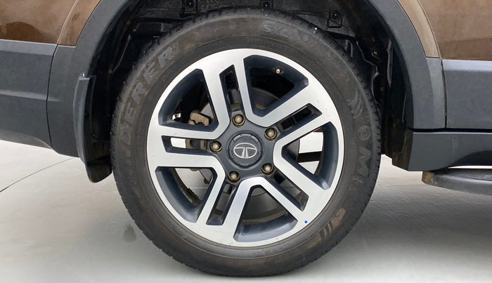 2018 Tata Hexa Varicor 400 XTA, Diesel, Automatic, 45,372 km, Right Rear Wheel
