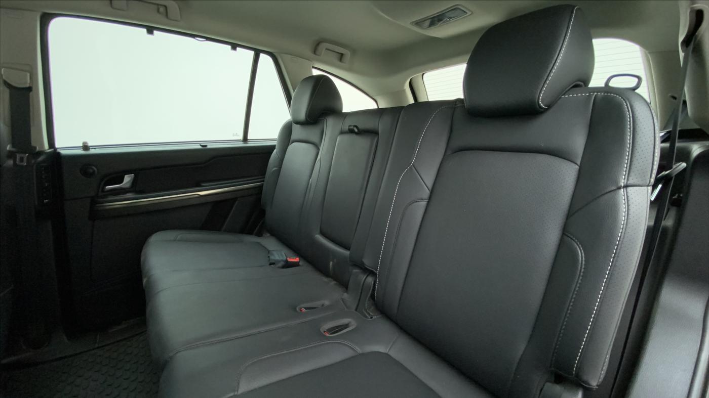 2018 Tata Hexa Varicor 400 XTA, Diesel, Automatic, 45,372 km, Right Side Rear Door Cabin