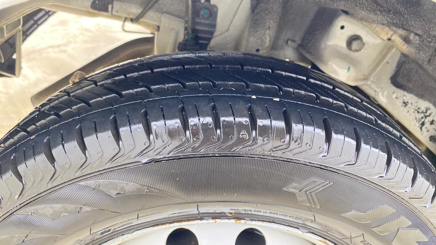 2015 Hyundai Eon D-LITE+, Petrol, Manual, 26,833 km, Right Rear Tyre Tread