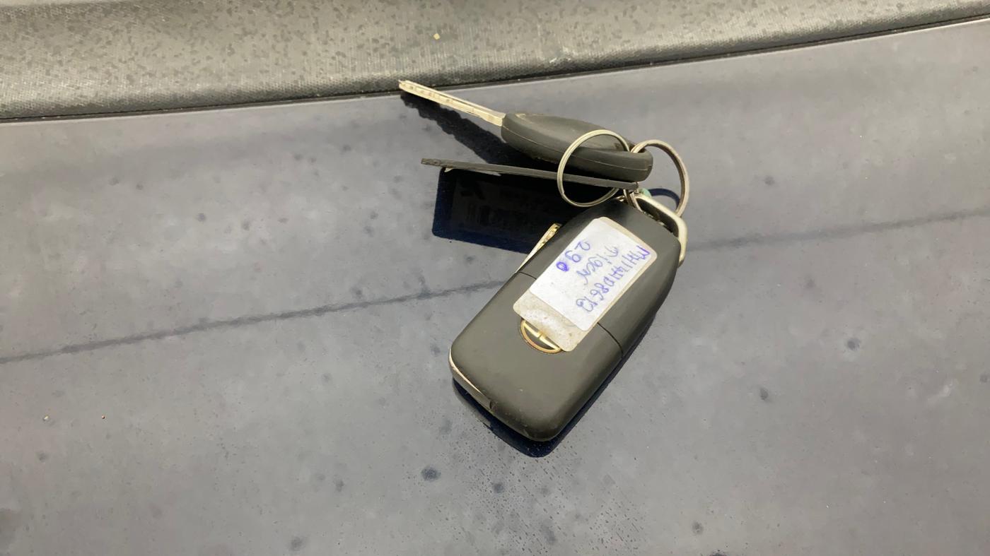 2019 Tata TIGOR XZ PLUS PETROL, Petrol, Manual, 54,251 km, Key Close Up