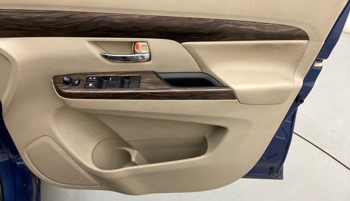 2019 Maruti Ertiga ZXI AT SHVS, Petrol, Automatic, 33,413 km, Driver Side Door Panels Control