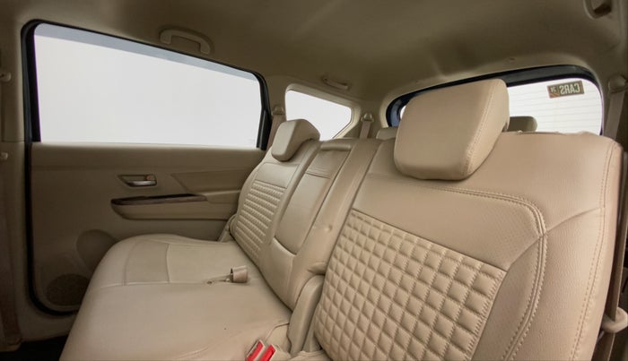 2019 Maruti Ertiga ZXI AT SHVS, Petrol, Automatic, 33,413 km, Right Side Rear Door Cabin