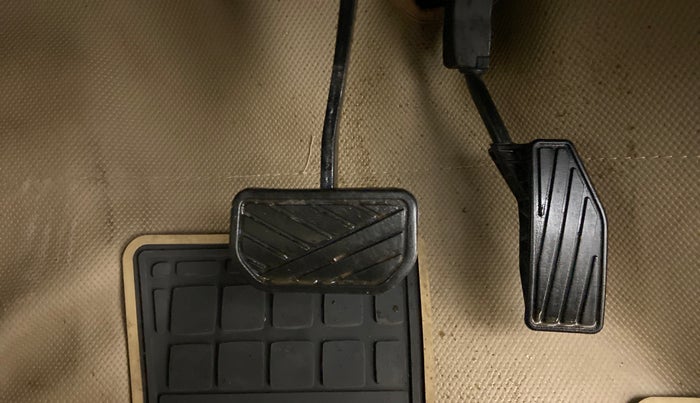 2019 Maruti Ertiga ZXI AT SHVS, Petrol, Automatic, 33,413 km, Pedals