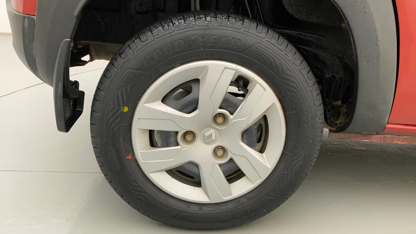 2019 Renault Kwid RXT 1.0 AMT (O), Petrol, Automatic, 20,219 km, Right Rear Wheel