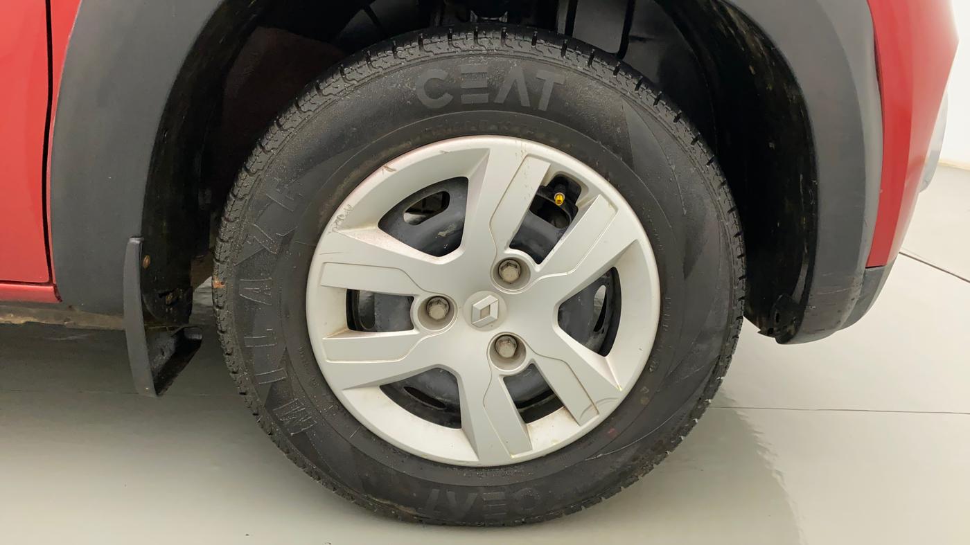 2019 Renault Kwid RXT 1.0 AMT (O), Petrol, Automatic, 20,219 km, Right Front Wheel