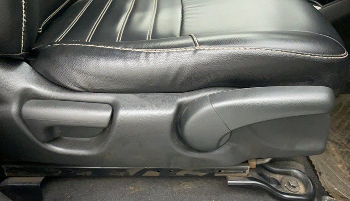 2020 Honda WR-V 1.5L I-DTEC VX MT, Diesel, Manual, 89,969 km, Driver Side Adjustment Panel