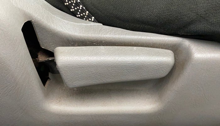 2010 Maruti Alto K10 VXI, Petrol, Manual, 41,987 km, Driver Side Adjustment Panel
