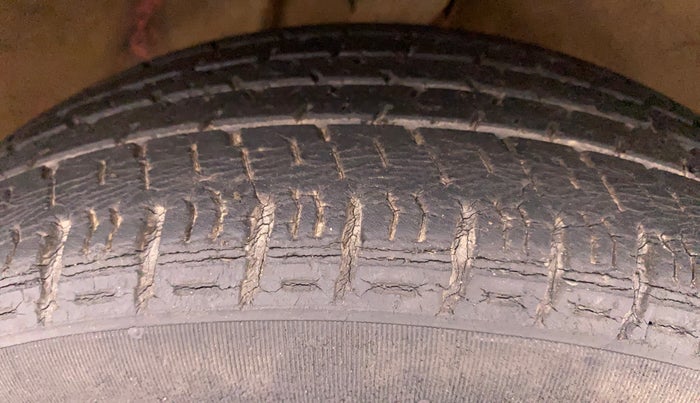 2010 Maruti Alto K10 VXI, Petrol, Manual, 41,987 km, Right Front Tyre Tread