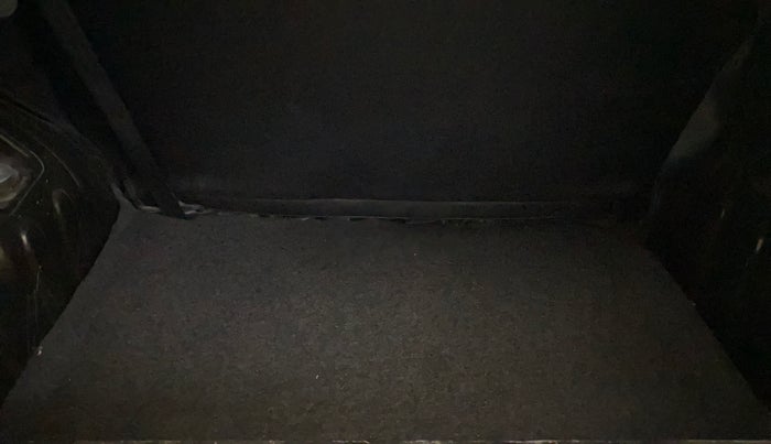 2016 Renault Kwid RXT 0.8, Petrol, Manual, 31,737 km, Boot Inside