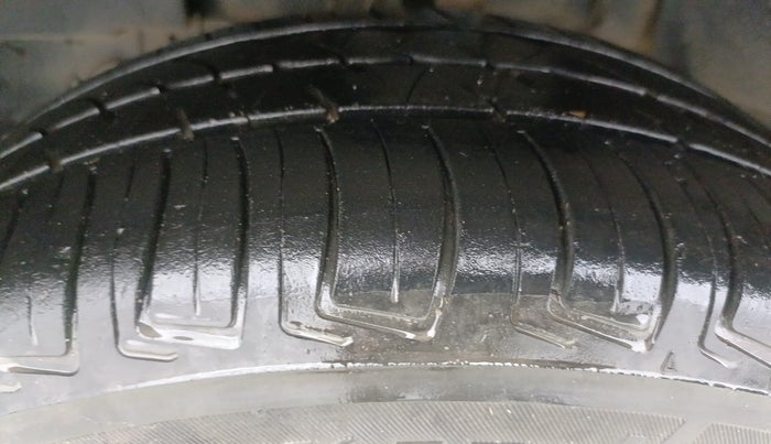 2021 Tata NEXON XZ PLUS DIESEL, Diesel, Manual, 94,069 km, Left Front Tyre Tread