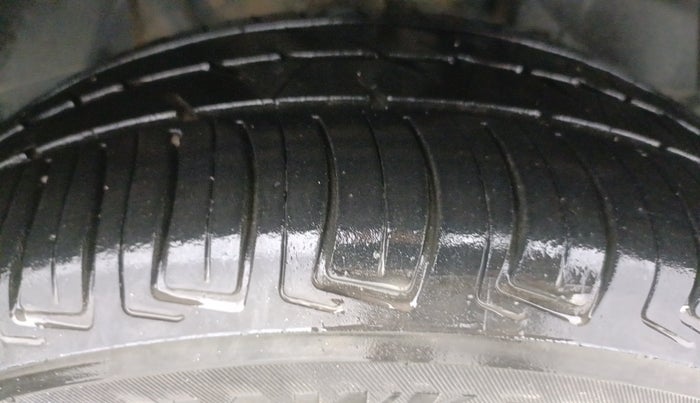 2021 Tata NEXON XZ PLUS DIESEL, Diesel, Manual, 94,069 km, Right Front Tyre Tread