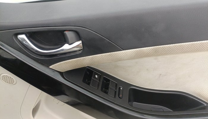 2021 Tata NEXON XZ PLUS DIESEL, Diesel, Manual, 94,069 km, Driver Side Door Panels Control