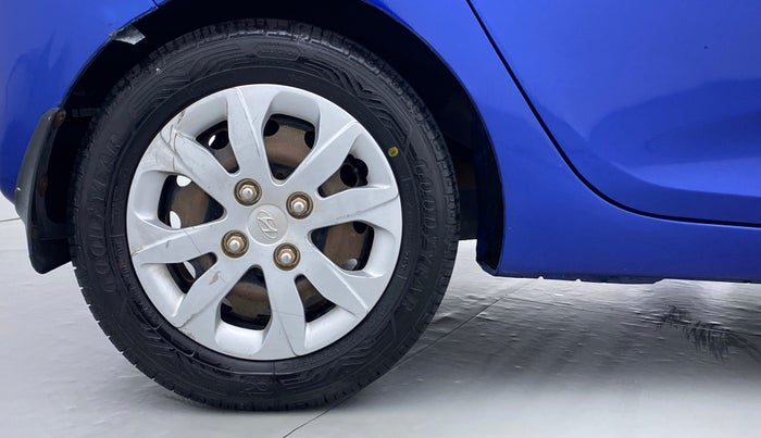 2015 Hyundai Eon MAGNA PLUS, Petrol, Manual, 29,128 km, Right Rear Wheel
